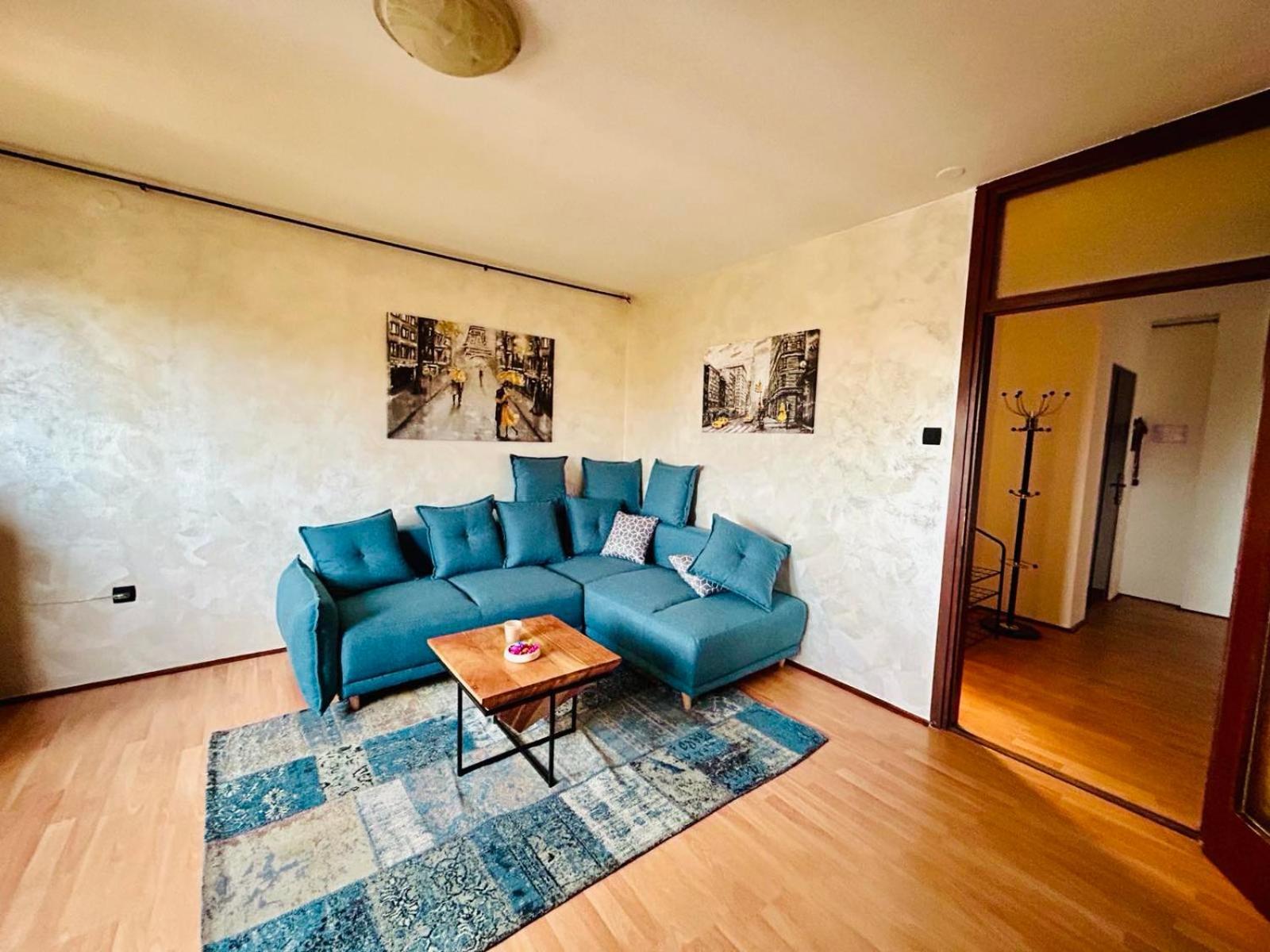 Fly By Suite - Zagreb Airport - 0-24H Self Check In&Out - Parking On Site Velika Gorica Εξωτερικό φωτογραφία