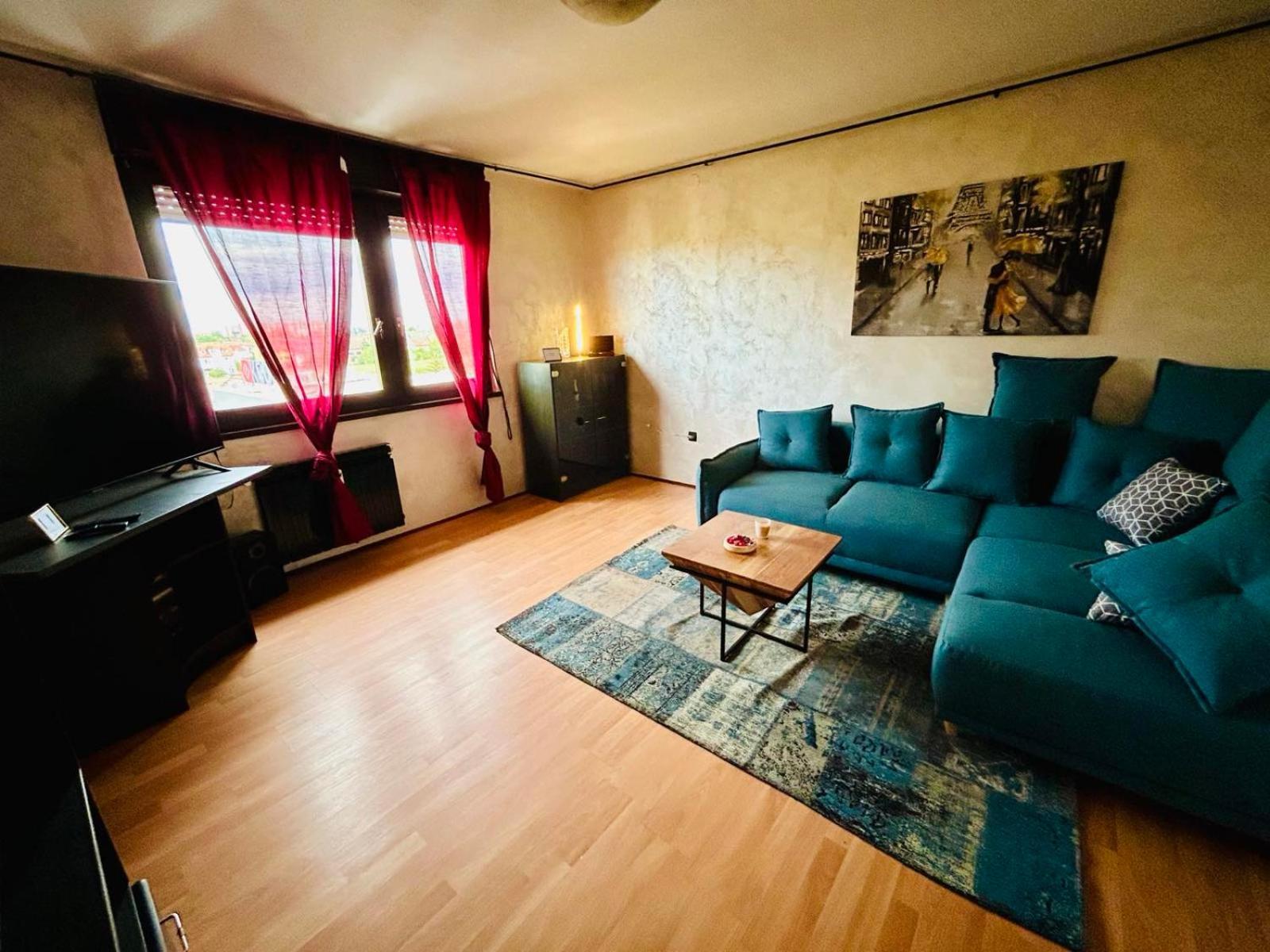 Fly By Suite - Zagreb Airport - 0-24H Self Check In&Out - Parking On Site Velika Gorica Εξωτερικό φωτογραφία