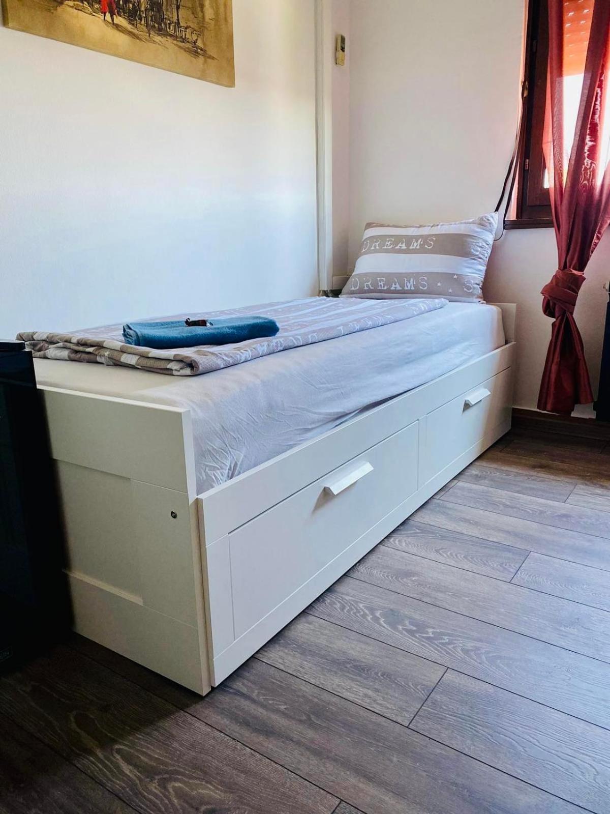 Fly By Suite - Zagreb Airport - 0-24H Self Check In&Out - Parking On Site Velika Gorica Εξωτερικό φωτογραφία